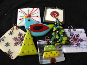wells glass studio thanksgiving weekend courses holiday ornament class - Fused Glass Christmas Ornaments wells glass studio thanksgiving weekend courses holiday ornament class - Fused Glass Christmas Ornaments