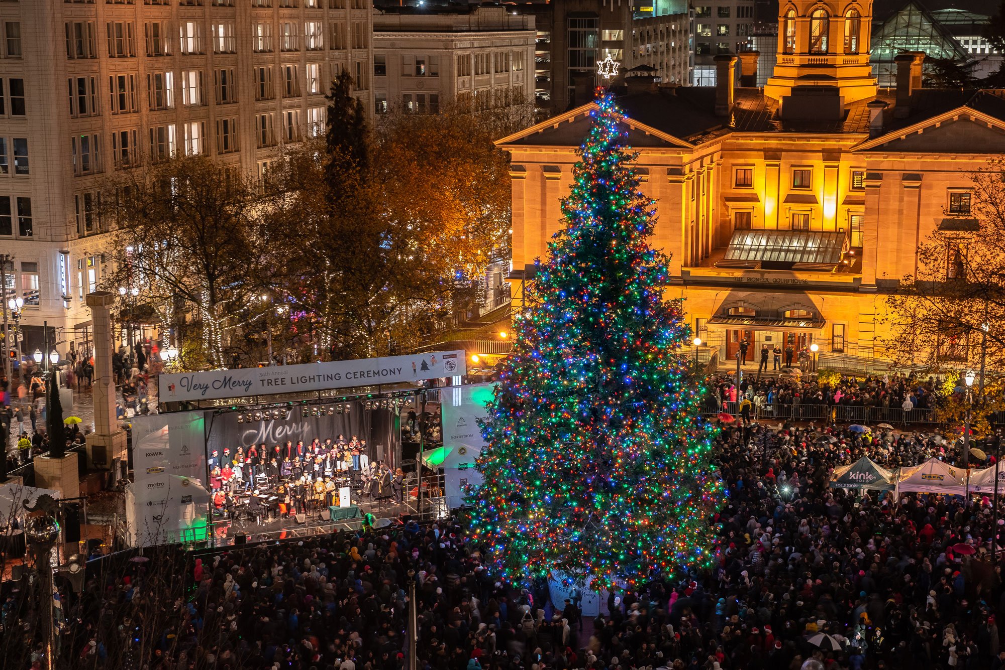 Downtown Portland 2019 Christmas / Holiday Tree Lighting, SingALong